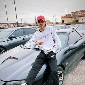 Meet your Posher, Gilbert